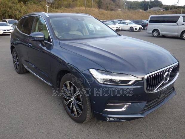 Volvo XC60 2019 Blue