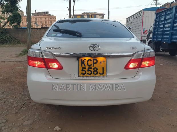Toyota Premio 2010 White