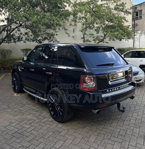 Land Rover Range Rover Sport 2010 Black