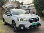 Subaru Outback 2018 White for sale