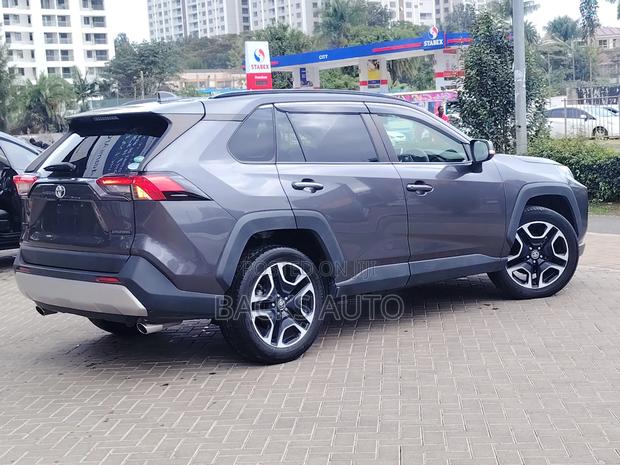 Toyota RAV4 2019 Gray