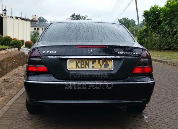 Mercedes-Benz E200 2023 Black