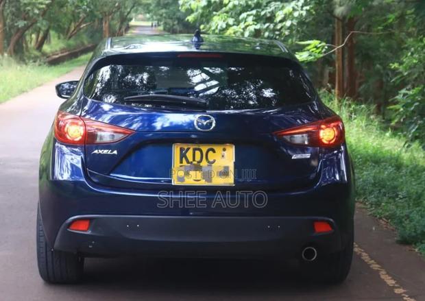 Mazda Axela SV Premium 2014 Blue