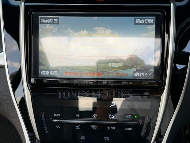 Toyota Harrier 2.0 2019 Black