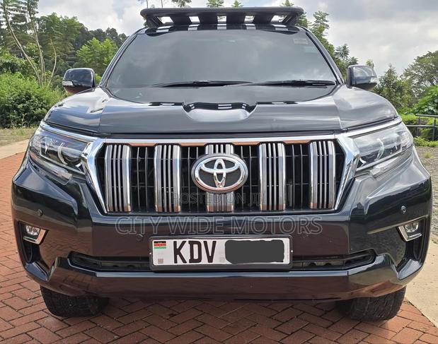 Toyota Land Cruiser Prado 2010 Black