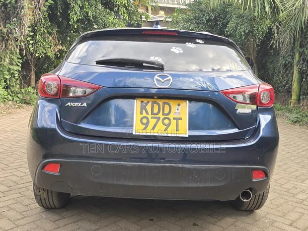 Mazda Axela SV Premium 2014 Blue