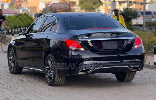 Mercedes-Benz C200 2019 Black