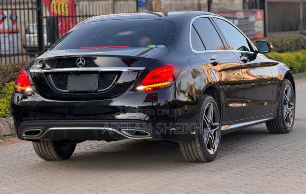 Mercedes-Benz C200 2019 Black
