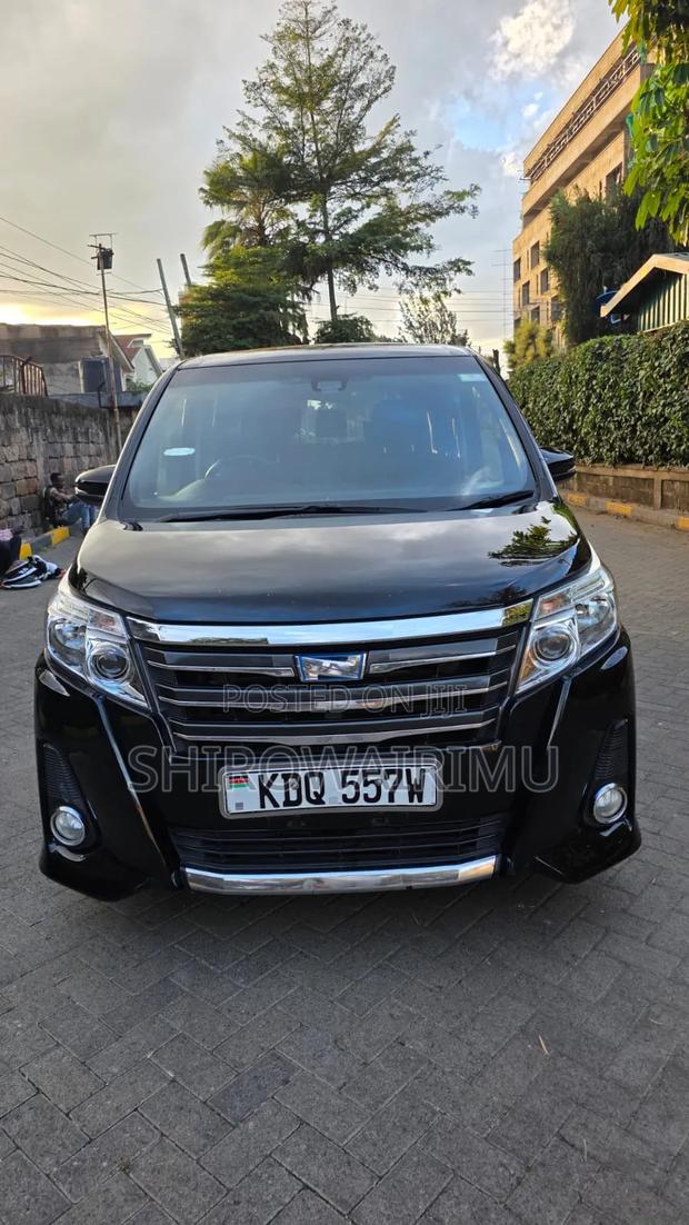 Toyota Noah 2017 Matt Black