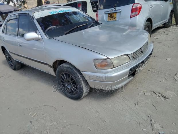 Toyota Corolla 1998 Silver