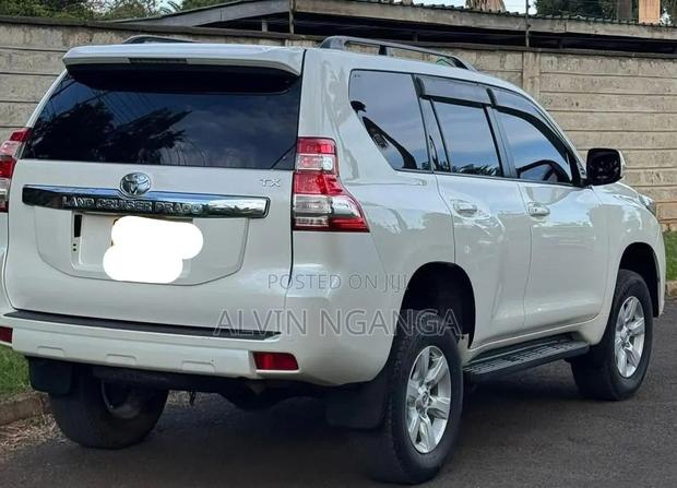 Toyota Land Cruiser Prado 4.0 Petrol TX 2016 White