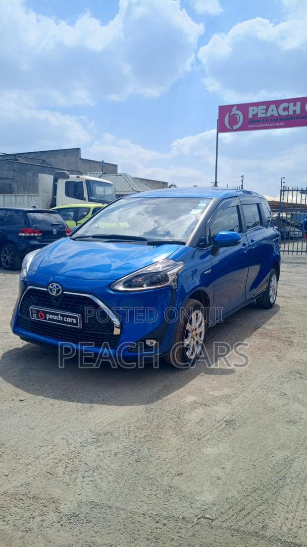 Toyota Sienta 2019 Blue