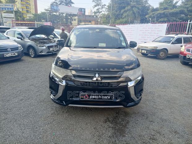 Mitsubishi Outlander 2015 Black