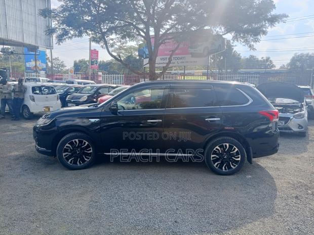 Mitsubishi Outlander 2015 Black