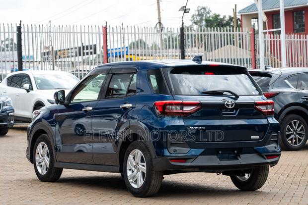 Toyota Raize 2019 Blue