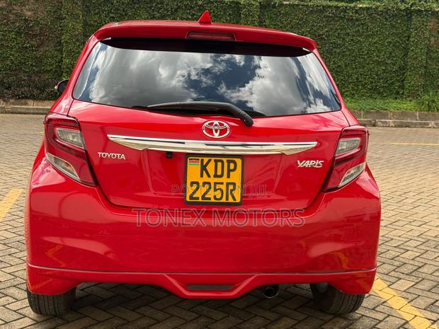 Toyota Vitz 1.3 FWD 3dr 2016 Red
