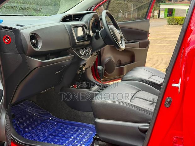 Toyota Vitz 1.3 FWD 3dr 2016 Red