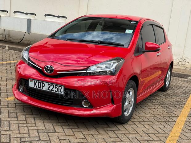 Toyota Vitz 1.3 FWD 3dr 2016 Red