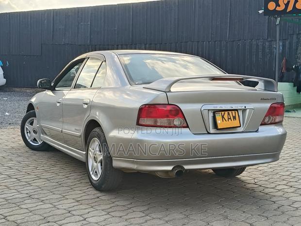 Mitsubishi Galant 1999 Silver