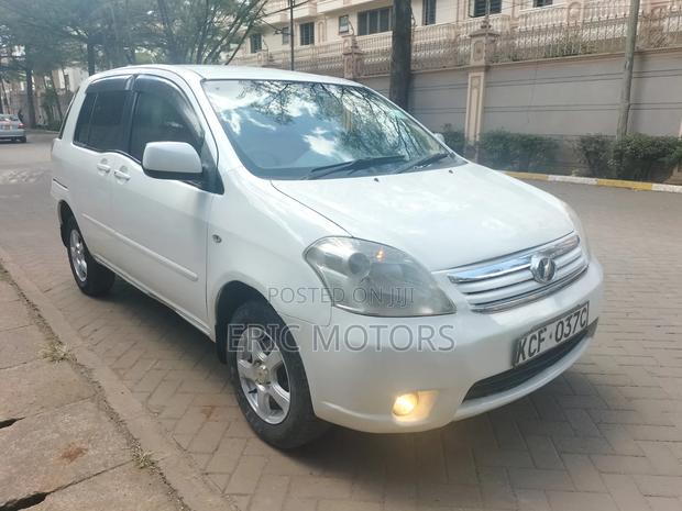 Toyota Raum 2005 White