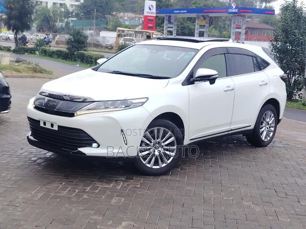 Toyota Harrier 2.0 2020 Pearl
