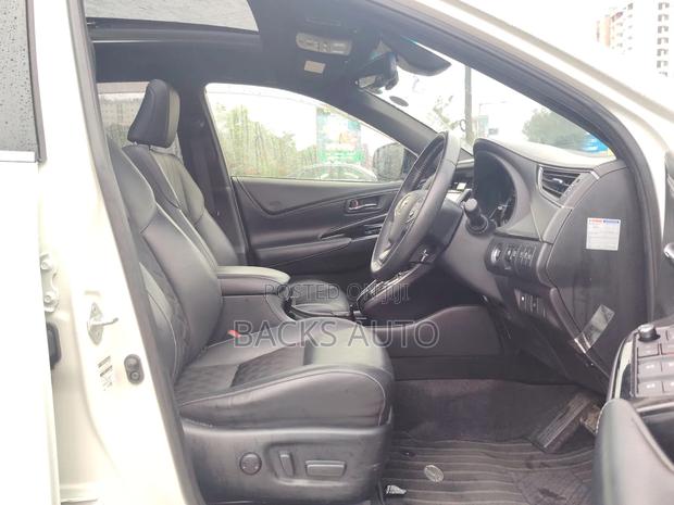 Toyota Harrier 2.0 2020 Pearl