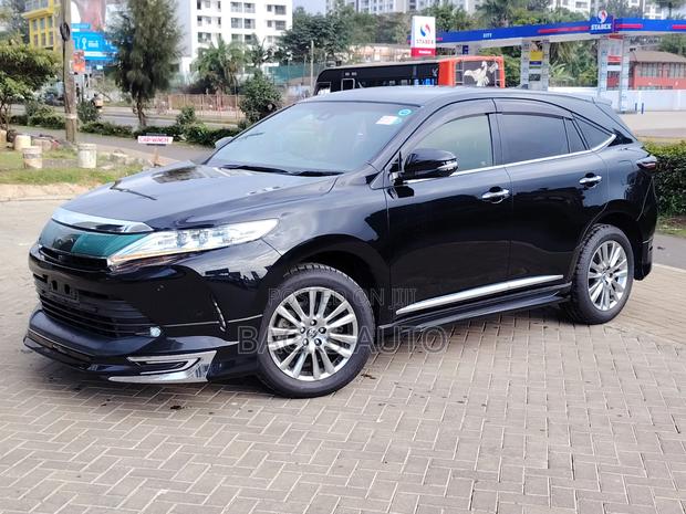 Toyota Harrier 2.0 2019