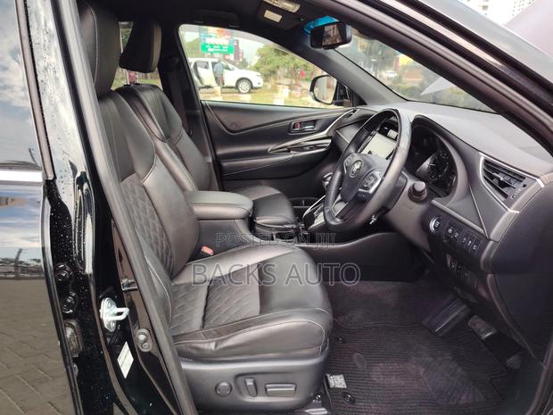 Toyota Harrier 2.0 2019