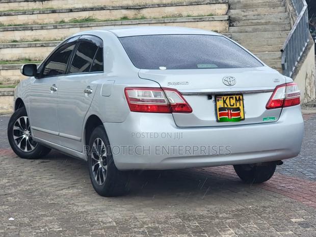Toyota Premio 2010 Silver