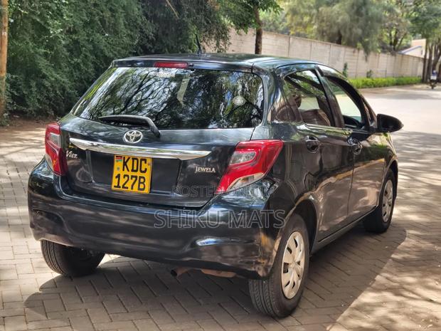 Toyota Vitz 2014 Black