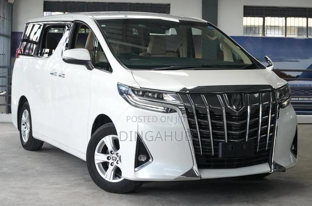 Toyota Alphard 2.5 Petrol FWD 2019 White