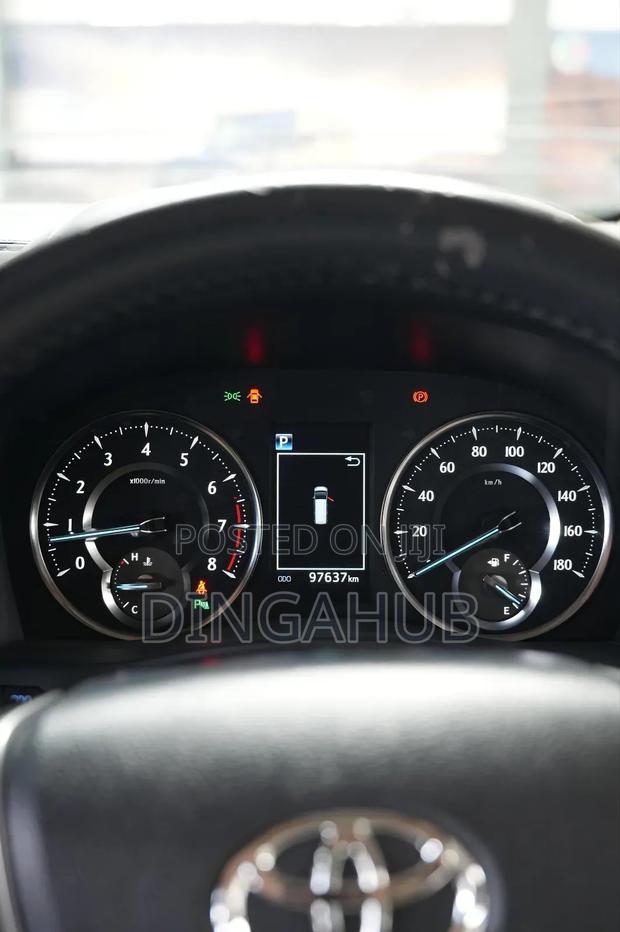 Toyota Alphard 2.5 Petrol FWD 2019 White