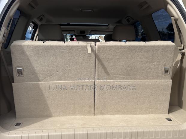 Toyota Land Cruiser Prado 2019 White