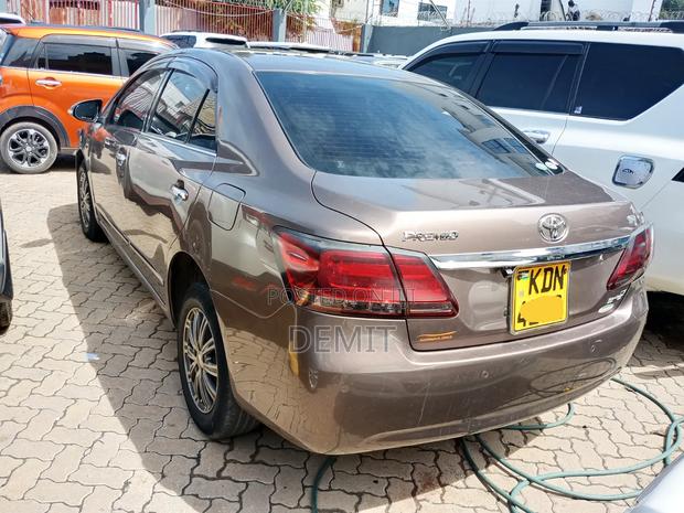 Toyota Premio 2016 Maroon