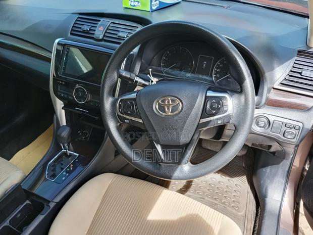 Toyota Premio 2016 Maroon