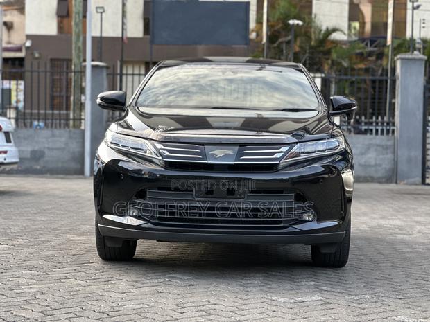 Toyota Harrier 2.0 2019 Black