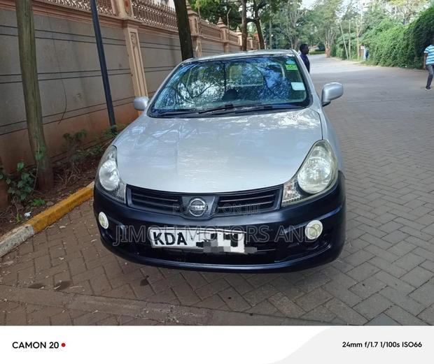 Nissan Advan 2014 Silver