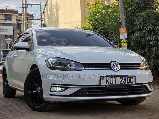 Volkswagen Golf 2017 White