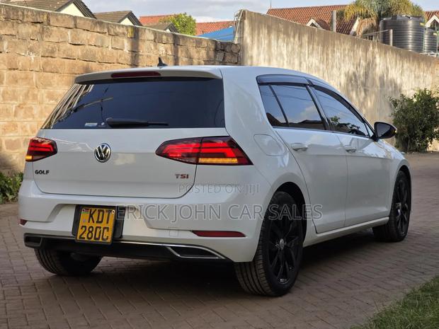 Volkswagen Golf 2017 White