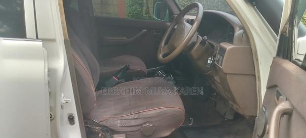 Toyota Land Cruiser 1996 White
