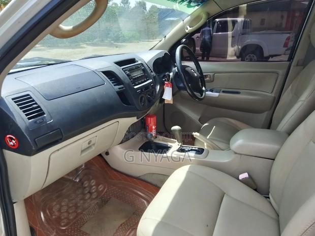 Toyota Hilux 2008 Gray