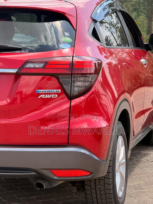 Honda Vezel 1.5 4WD 2018 Red