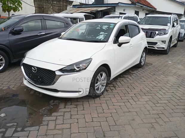 Mazda 2 2020 White