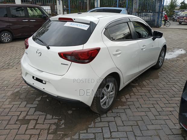 Mazda 2 2020 White