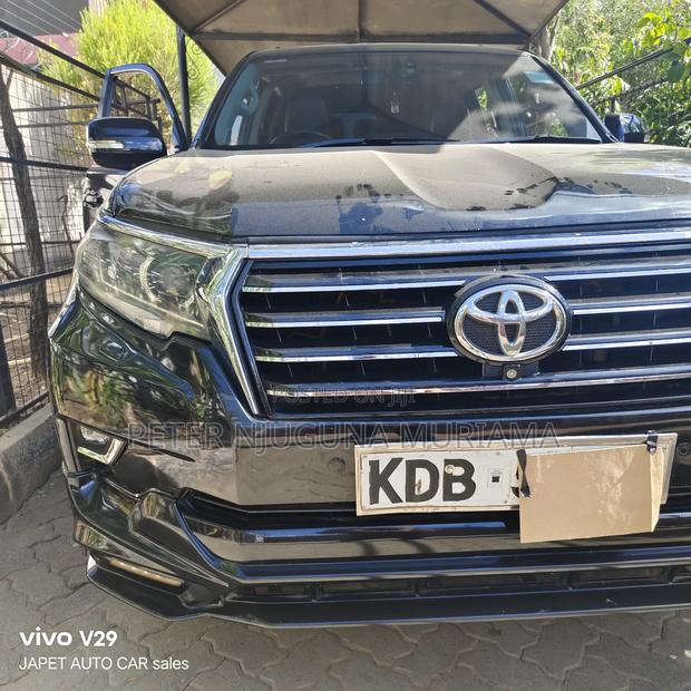 Toyota Land Cruiser Prado 2013 Black