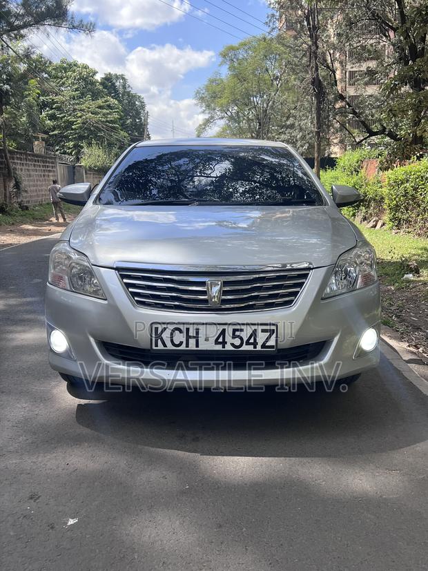 Toyota Premio 2011 Silver