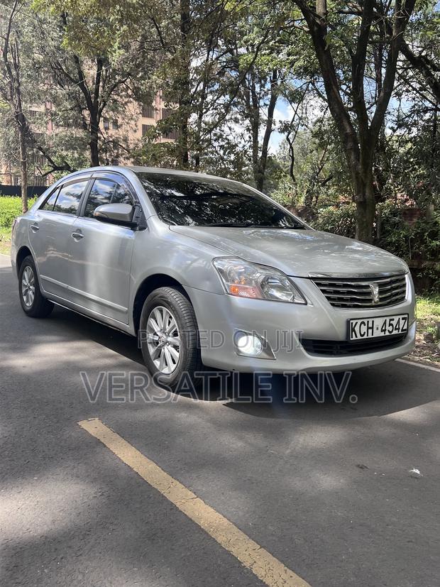 Toyota Premio 2011 Silver