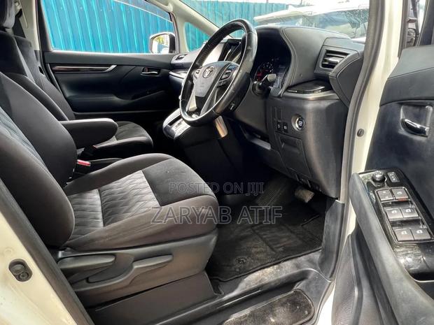 Toyota Alphard 2019 White
