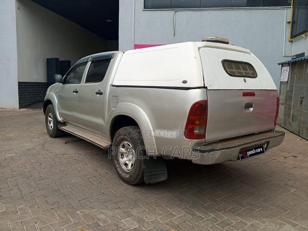 Toyota Hilux 2006 Silver