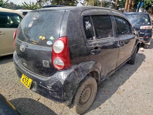 Toyota Passo 2012 Black